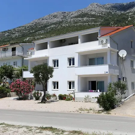 Kuciste - Perna 4545g Apartman